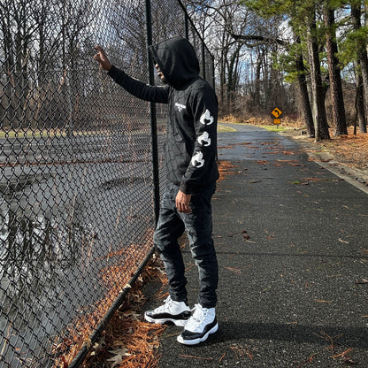 Love Is Blind Hoodie 🖤